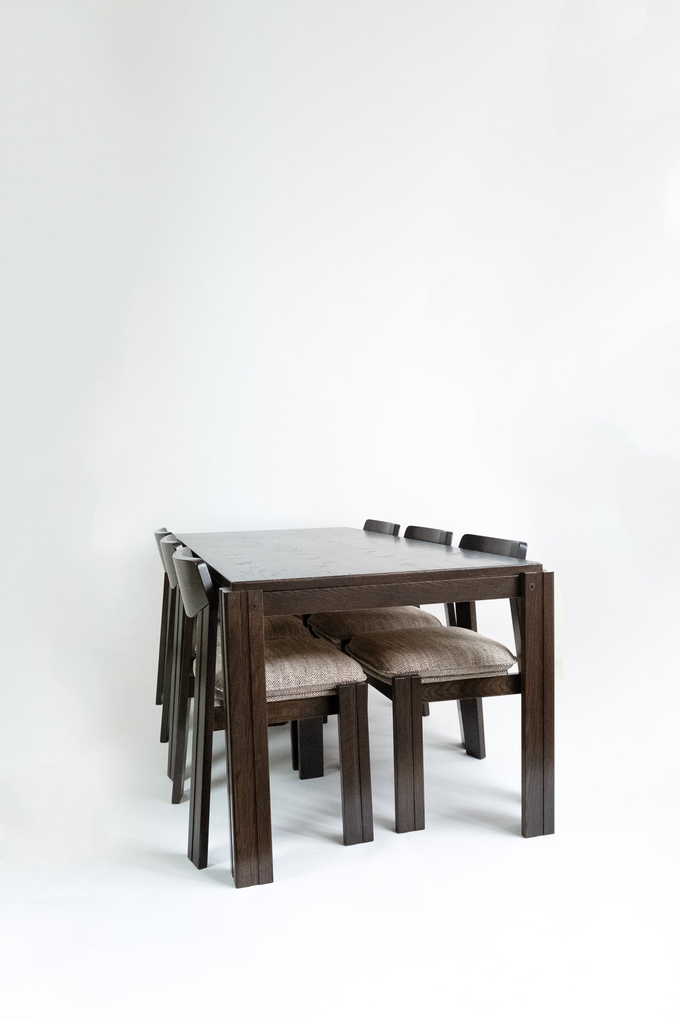 Brutalist Eetset 6 Stoelen