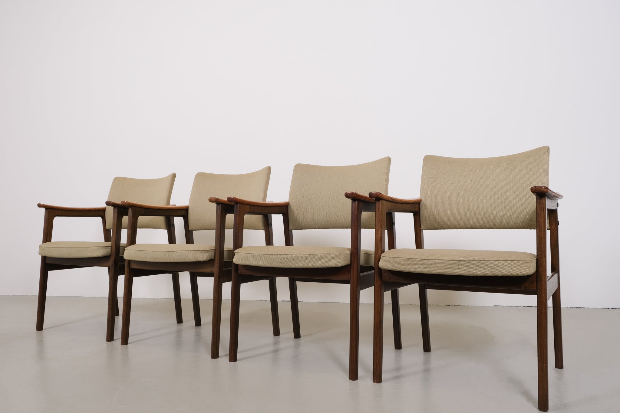 Erik Kirkegaard for Hong Stolefabrik chairs