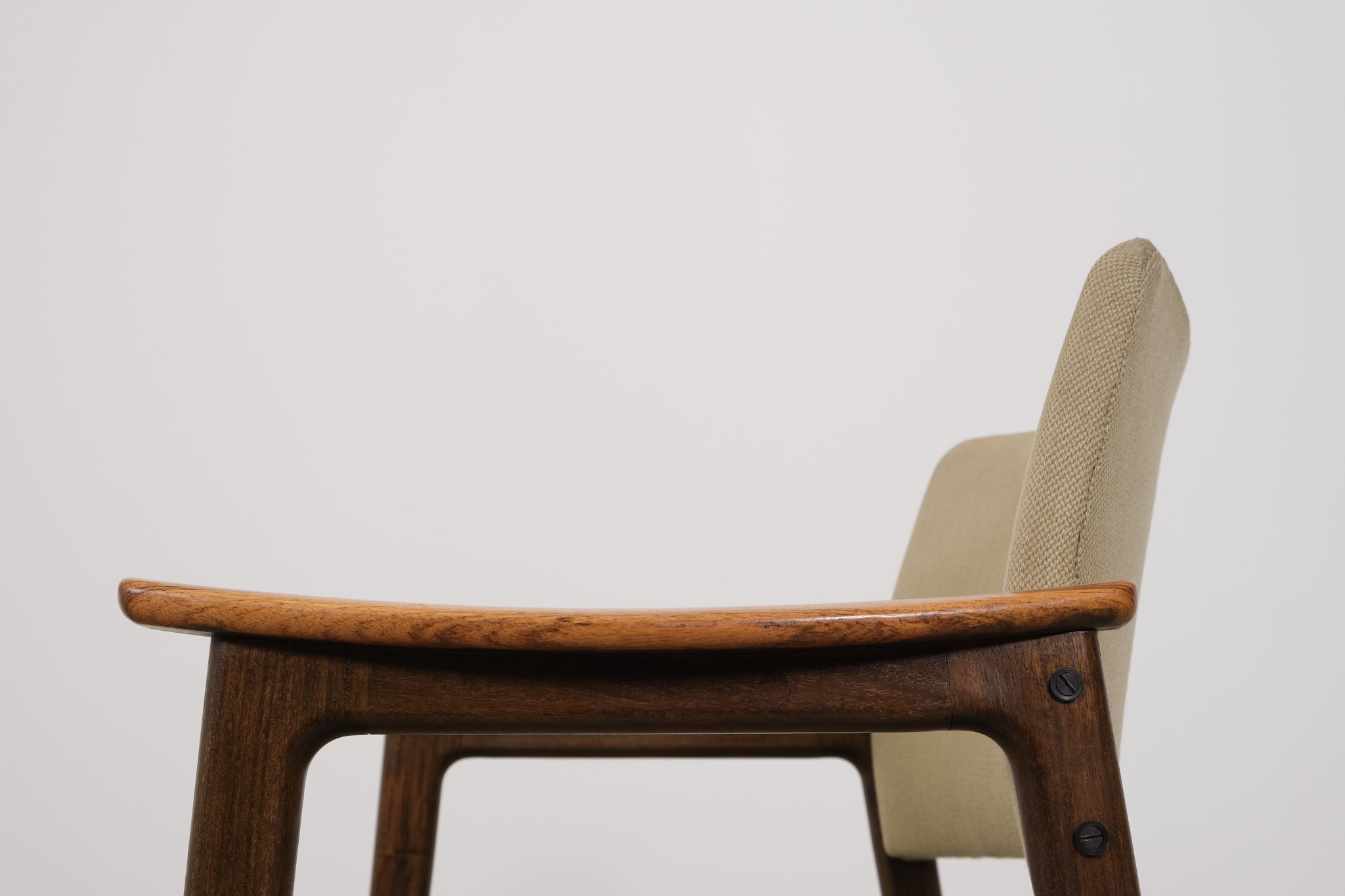 Erik Kirkegaard for Hong Stolefabrik chairs