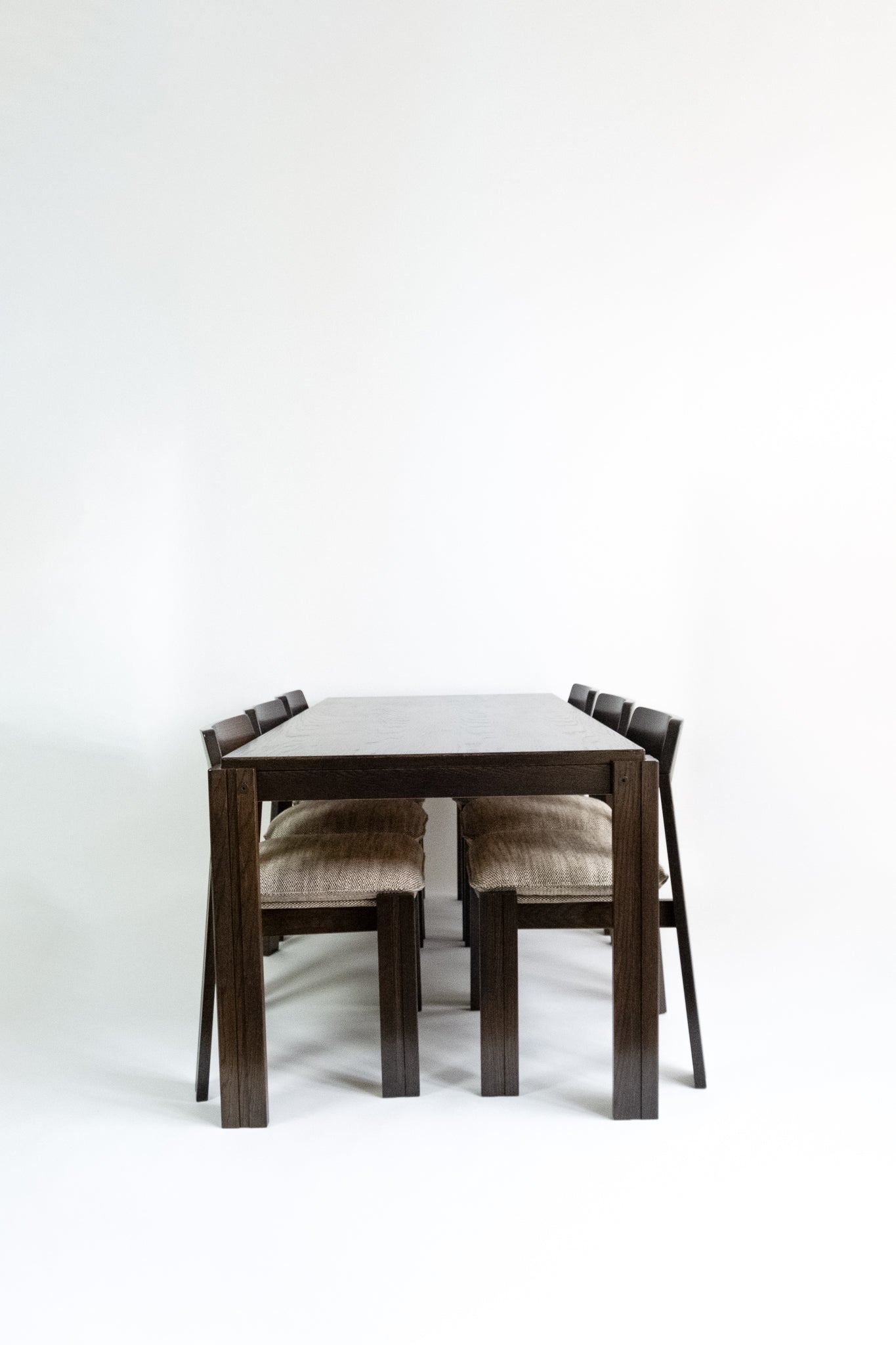 Brutalist Eetset 6 Stoelen