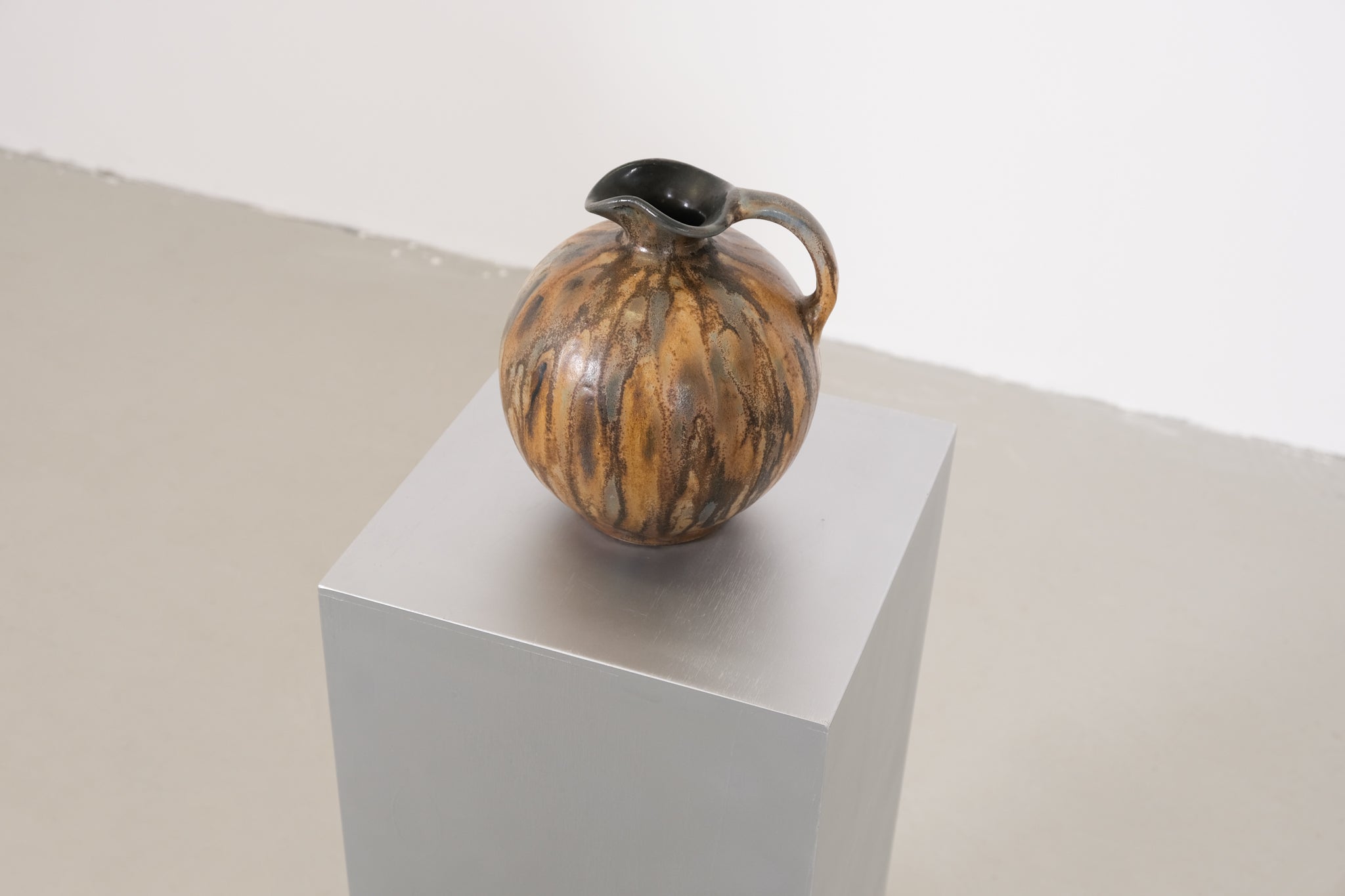 Pottery vase by Roger Guerin