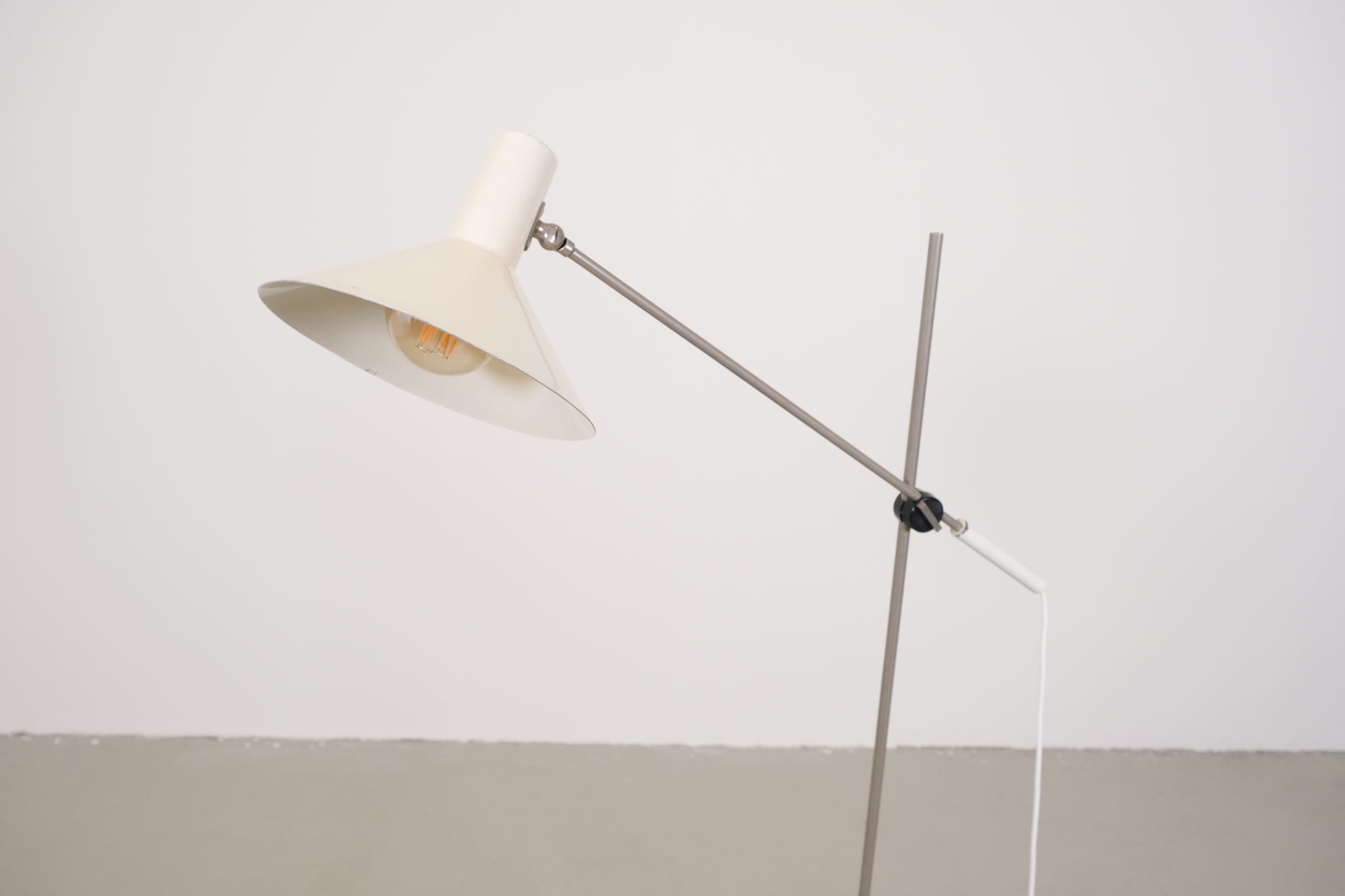 J.J.M. Hoogervorst Anvia floor lamp