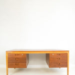 Groot organisch teak bureau Hartmut Lohmeyer voor Wilkhahn