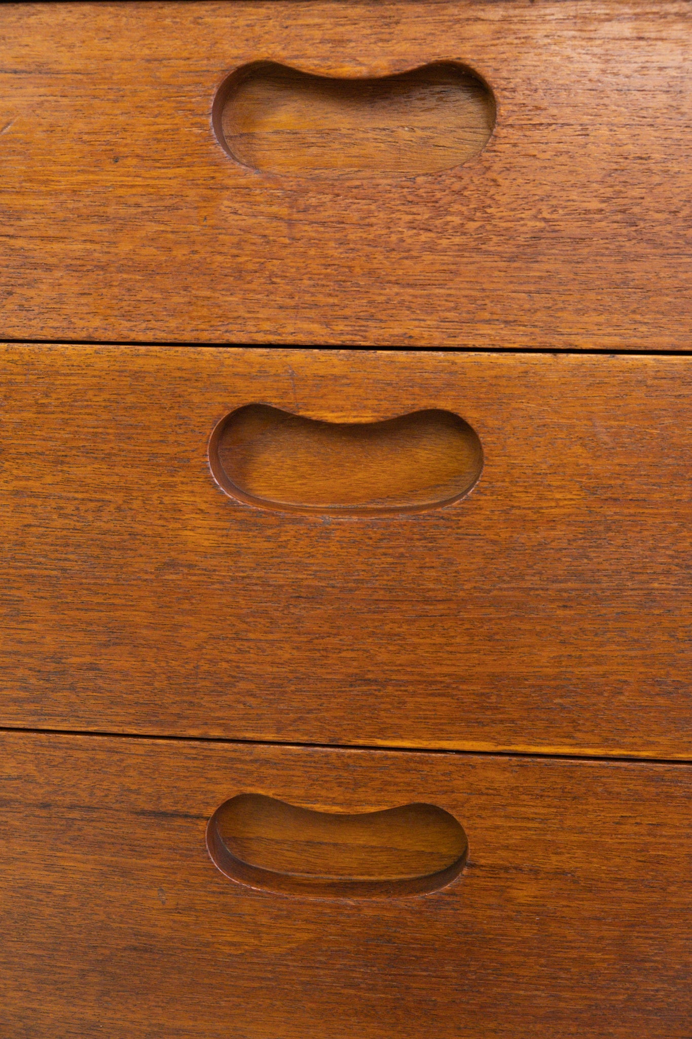Groot organisch teak bureau Hartmut Lohmeyer voor Wilkhahn