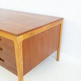 Groot organisch teak bureau Hartmut Lohmeyer voor Wilkhahn