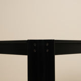 Close-up Gijs Bakker tafel