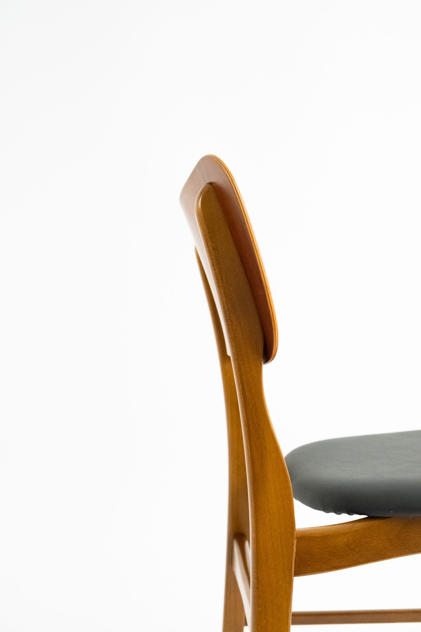 Ib Kofod Larsen Stoelen Set