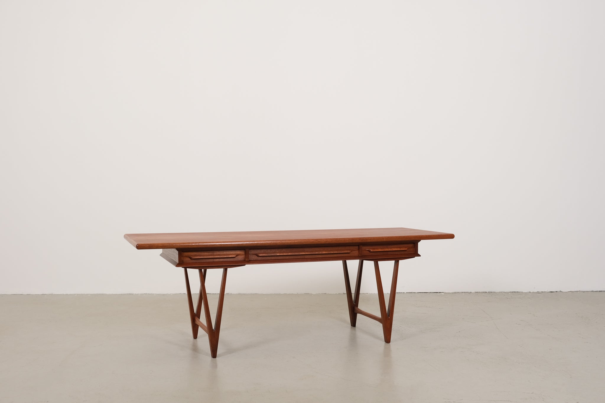 Coffee table by E.W. Bach for Toften Møbelfabrik