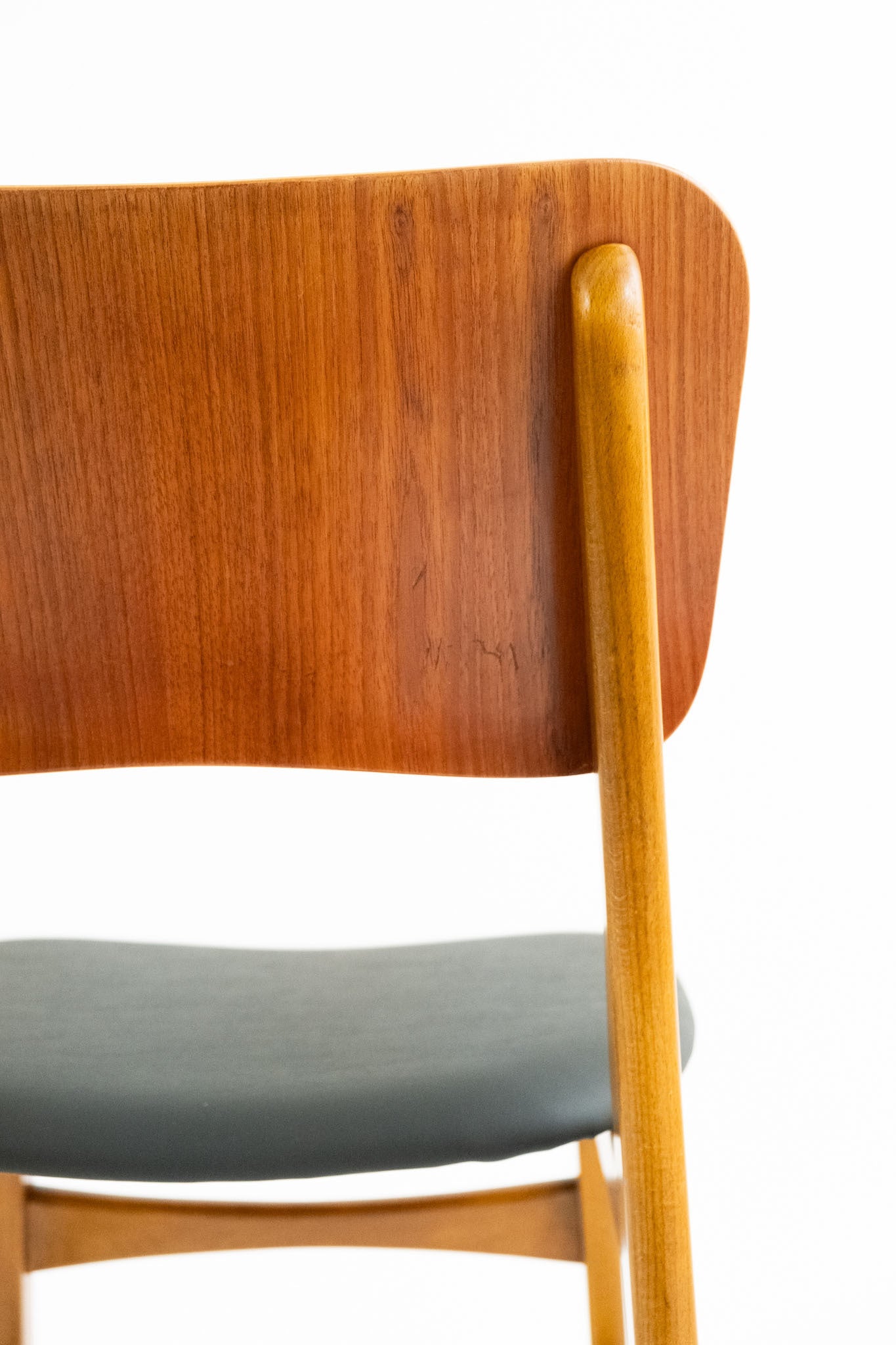 Ib Kofod Larsen Stoelen Set