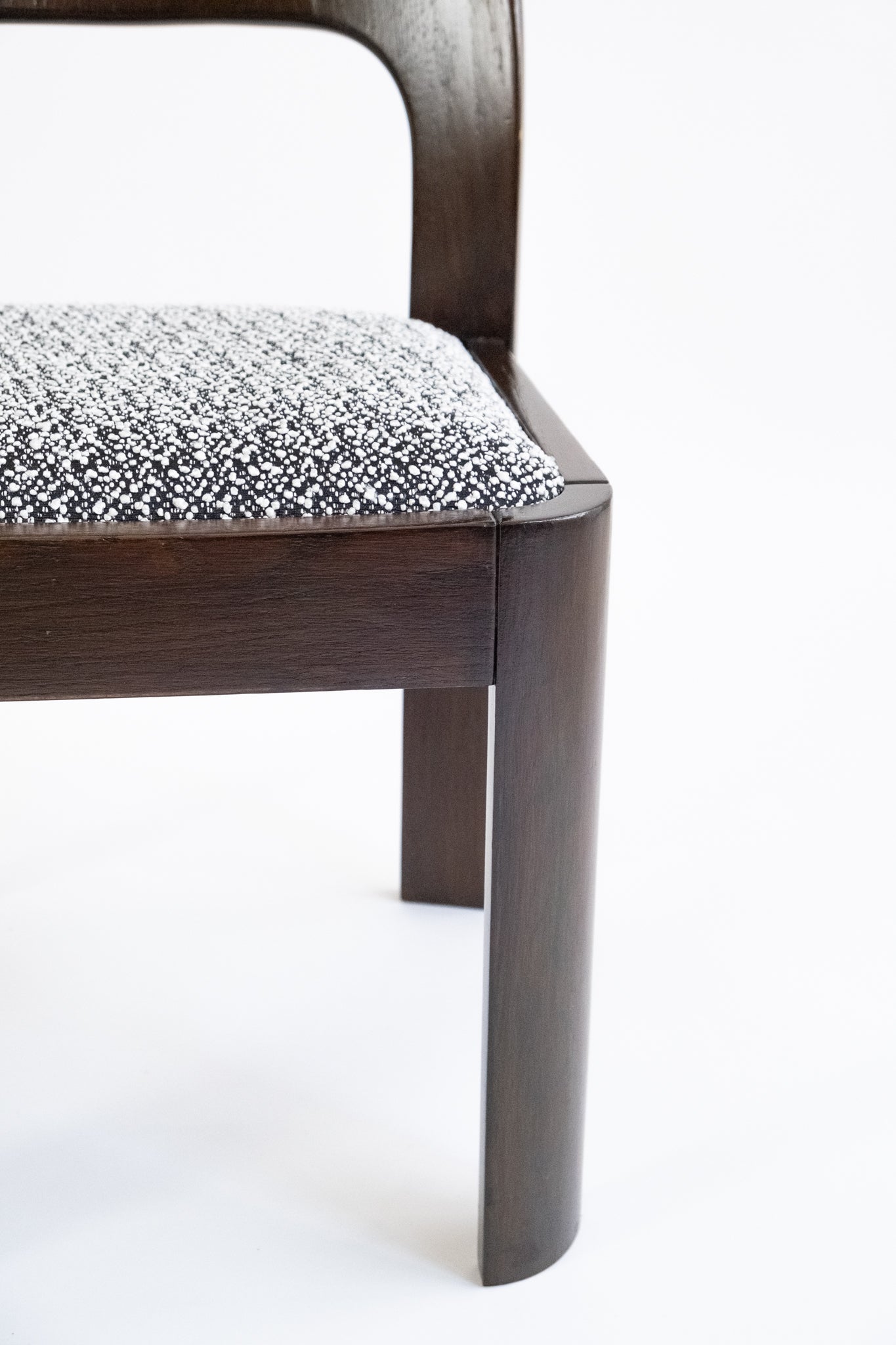 Brutalist eetset met 6 stoelen