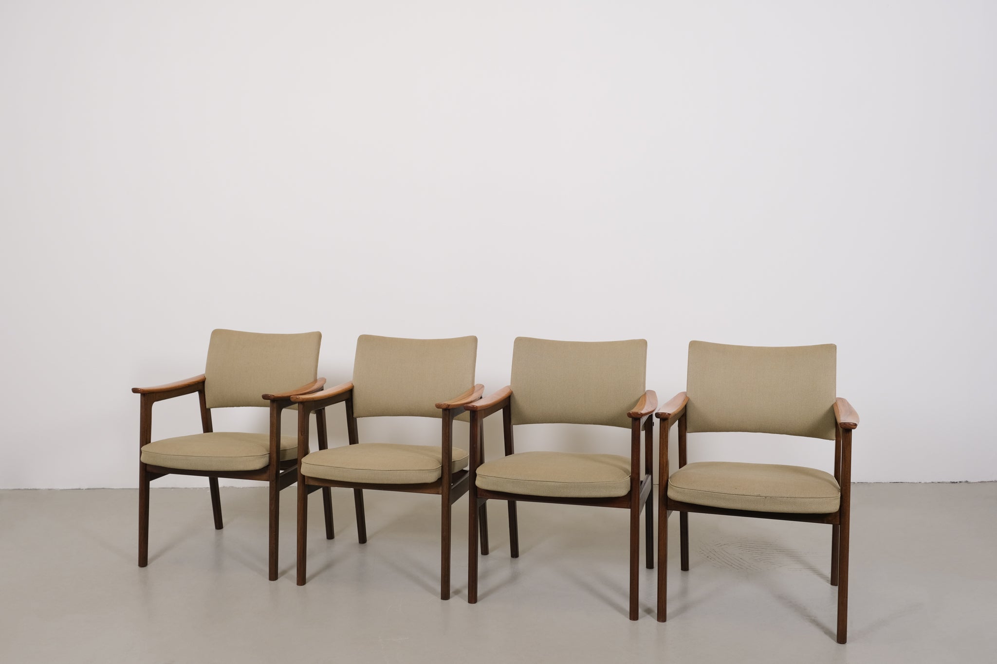 Erik Kirkegaard for Hong Stolefabrik chairs 