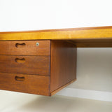 Groot organisch teak bureau Hartmut Lohmeyer voor Wilkhahn