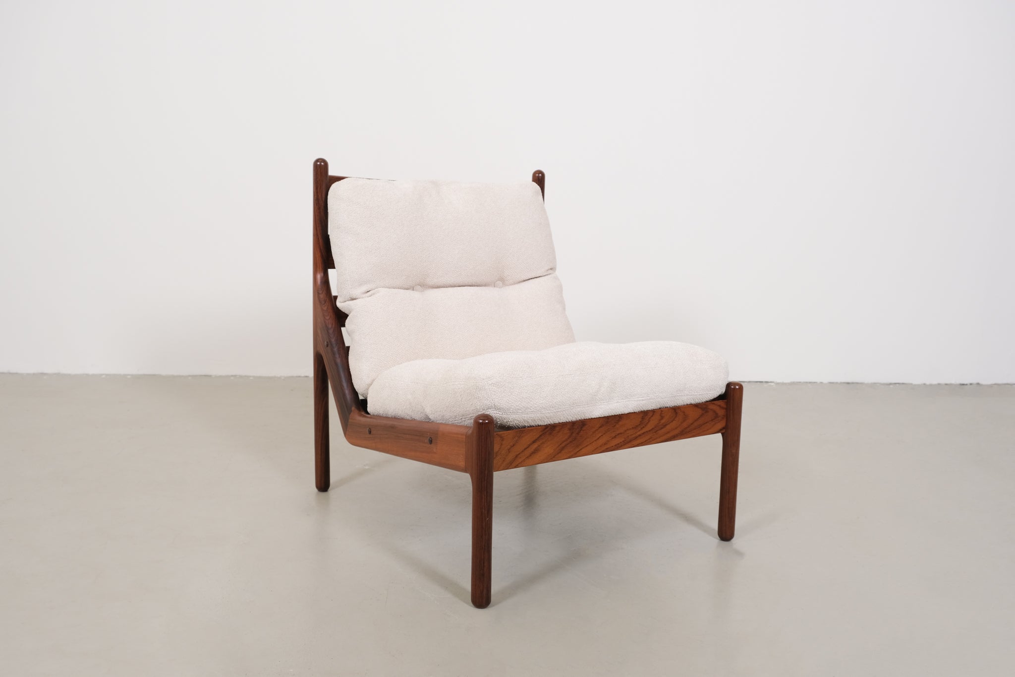Venus armchair by Illum Wikkelsø for C.F. Christensen