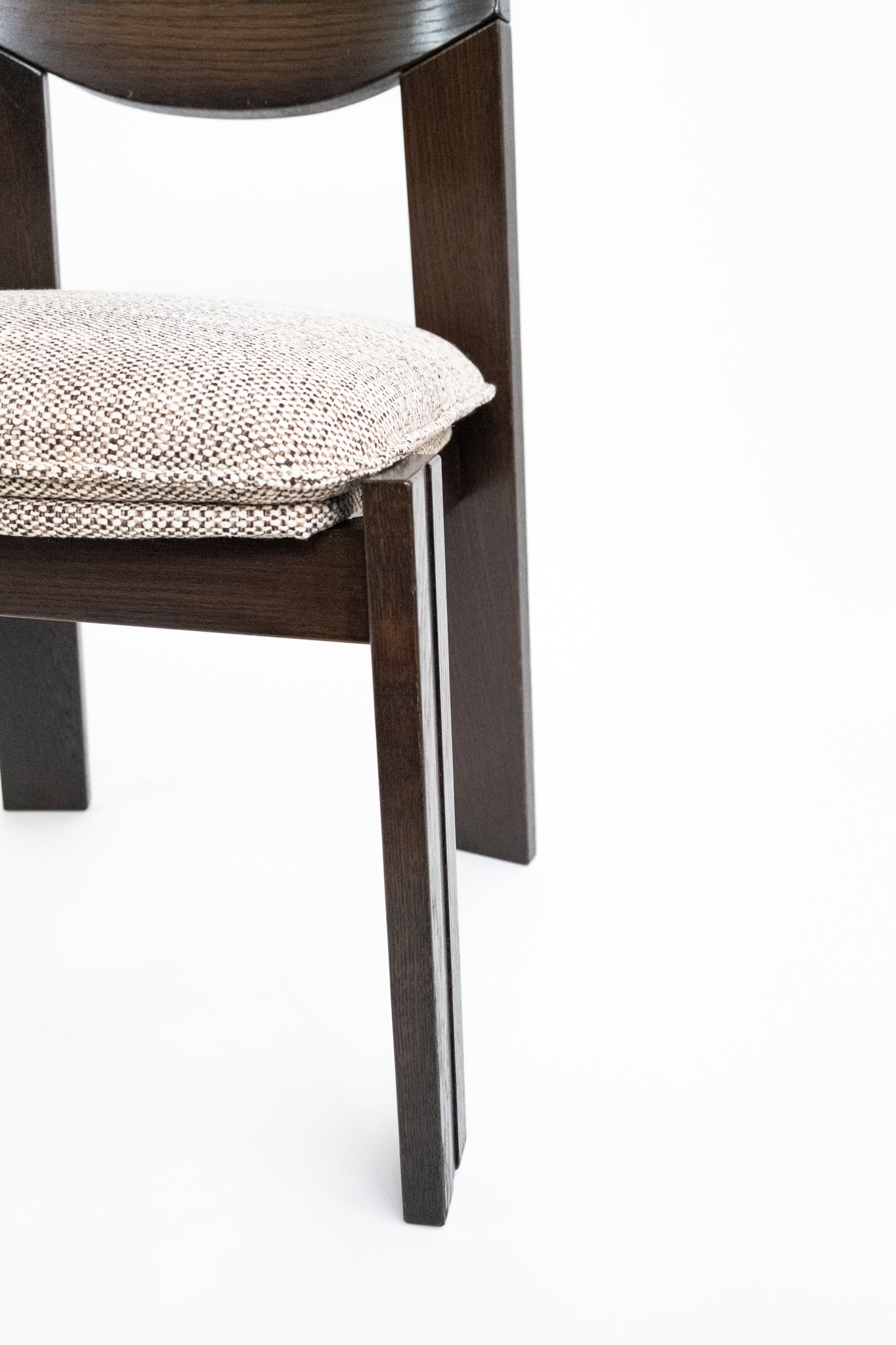 Brutalist Eetset 6 Stoelen