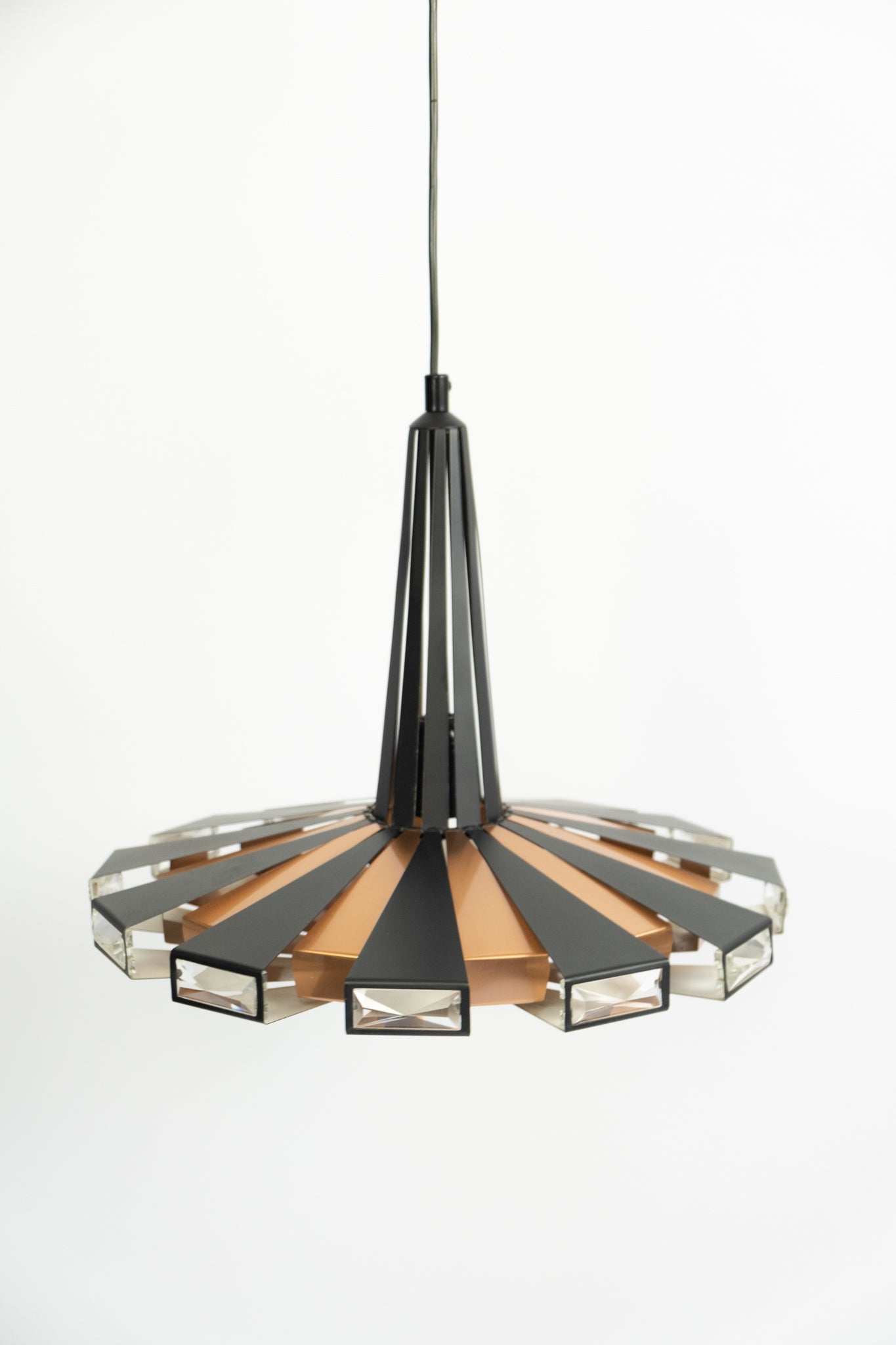 Werner Schou Coronell Elektro P236 ufo hanglamp