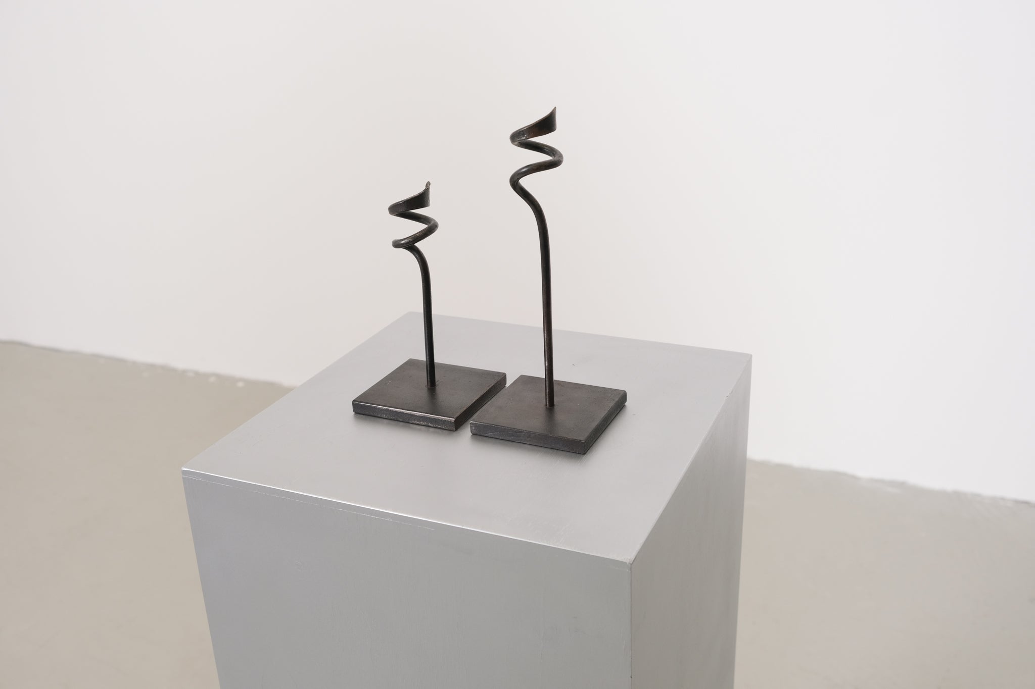Abstract spiral metal candlesticks set