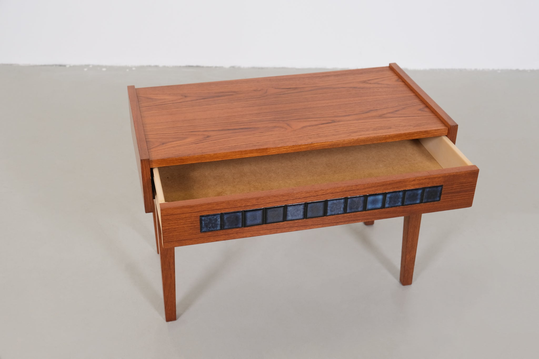 Large cabinet with blue tiles