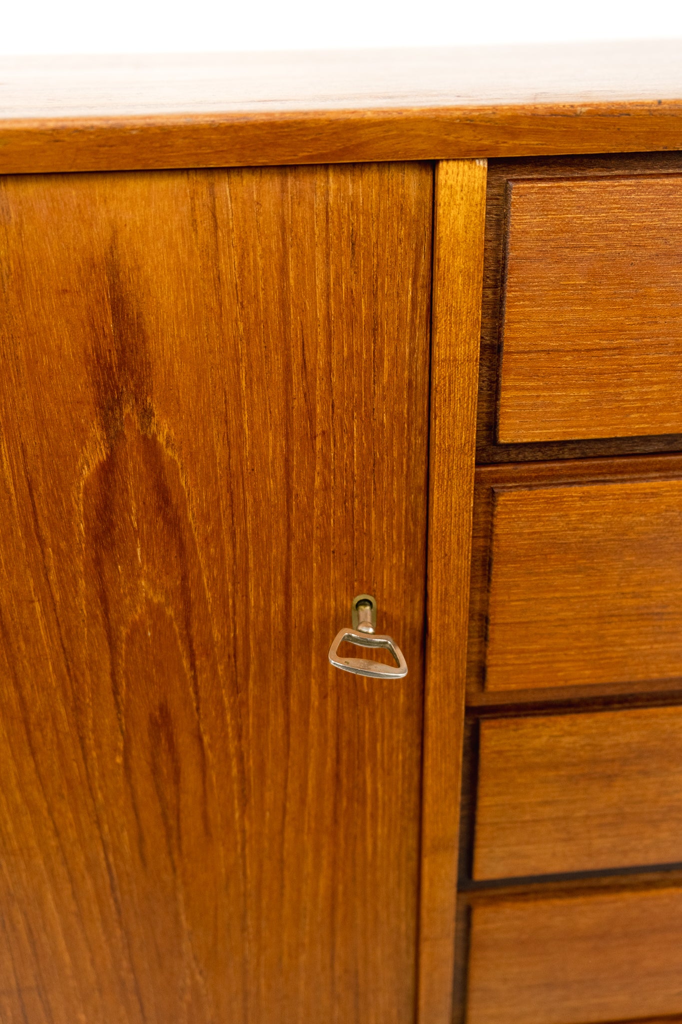 Vintage Dressoir O.M.F.