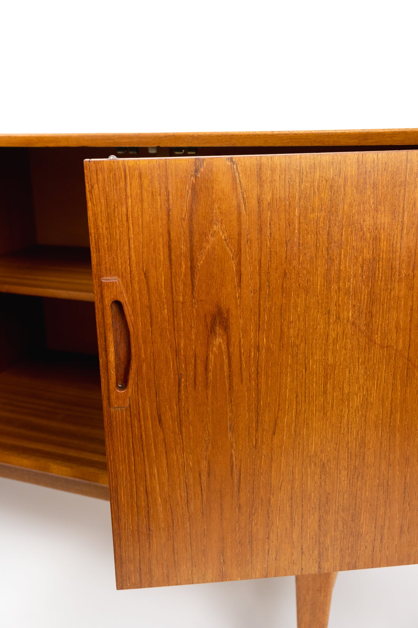 Vintage Dressoir O.M.F.